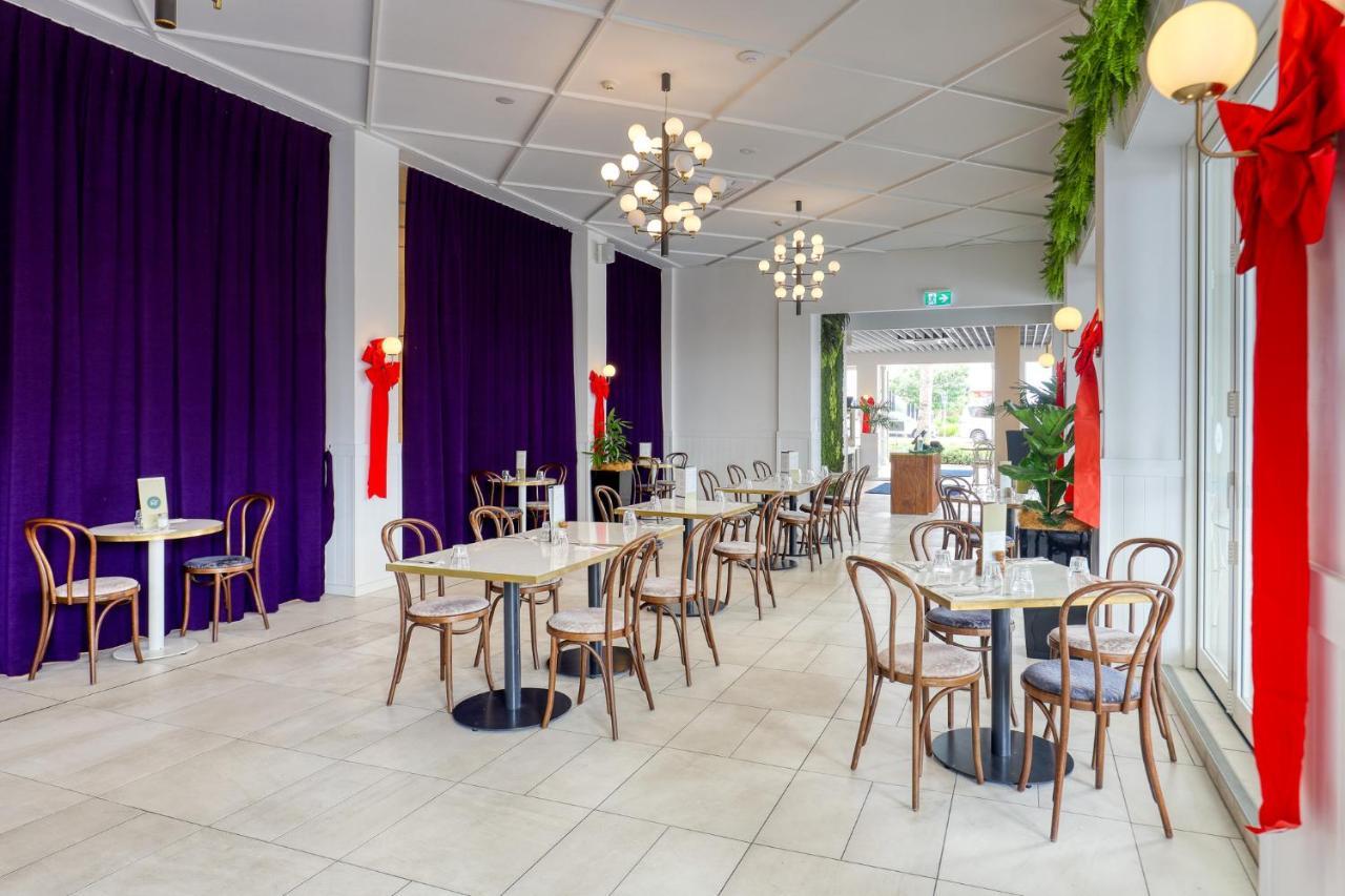 Ramada By Wyndham, Hamilton City Center Екстериор снимка